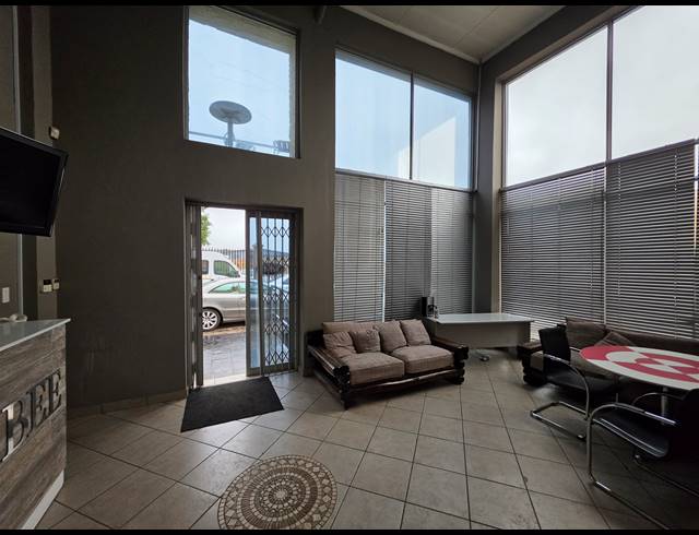 604M² FACTORY TO LET IN KYA SANDS